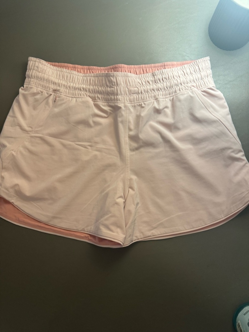 Lululemon Reversible Drawstring Shorts- size 10 - Picture 3 of 4